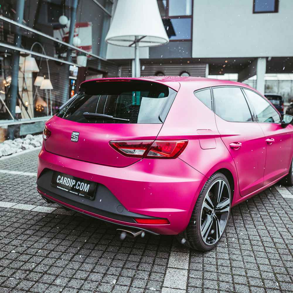 Seat Leon Cupra komplett gedippt mit CARDIP® Sprühfolie in Pink Berry Matt