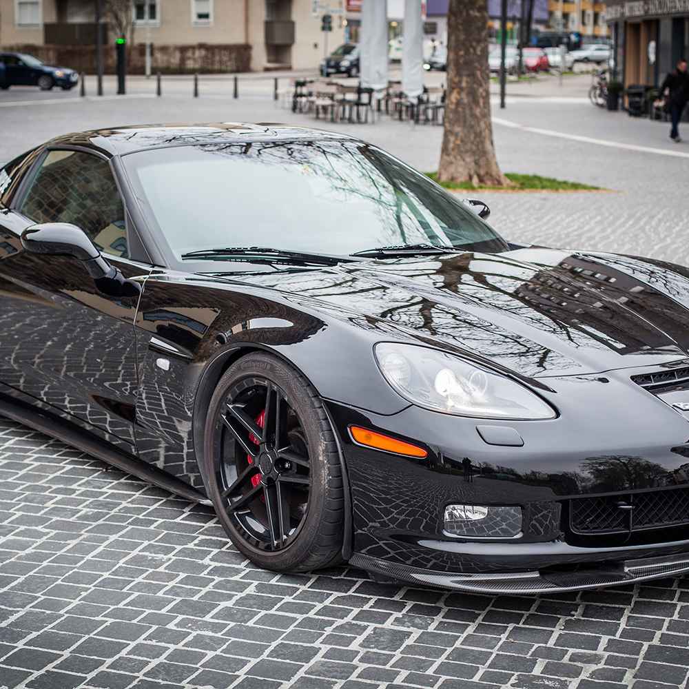 Corvette Z06 komplett gedippt mit CARDIP® Sprühfolie in Schwarz Hochglanz